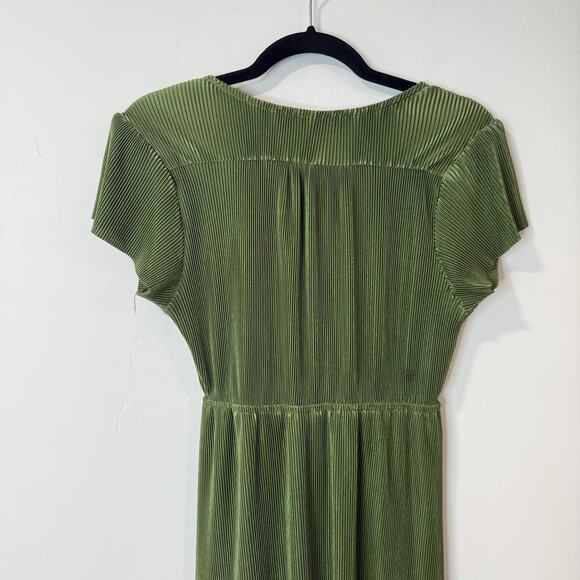 Baltic Born Women's Athena Maxi Dress Pleated Green Short Sleeve V Neck Small - Picture 8 of 8